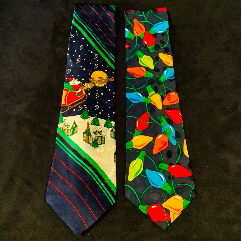 Mens silk neck ties lot of 2 Christmas themes Santa lights